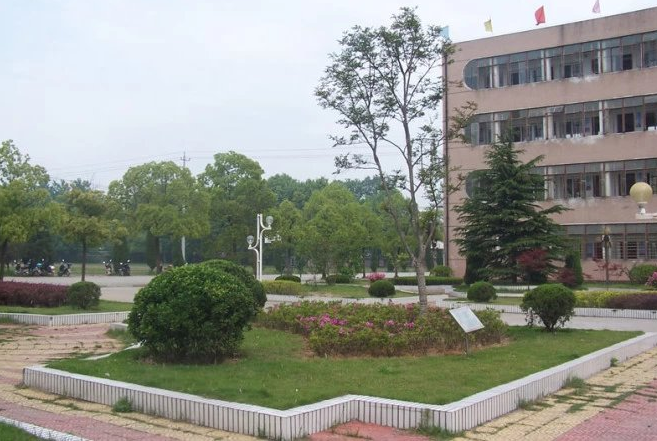 2020年學(xué)位英語(yǔ)報(bào)名時(shí)間及條件介紹?學(xué)位英語(yǔ)難考嗎過(guò)不了怎么辦?